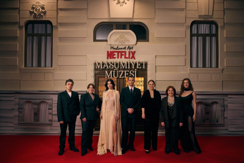 Masumiyet Muzesi - Gala Gecesi - Onur Unsal - Gulcin Kultur Sahin -.Eylul Lize Kandemir - Selahattin Pasali - Zeynep Gunay - Tilbe Saran - Oya Unustasi